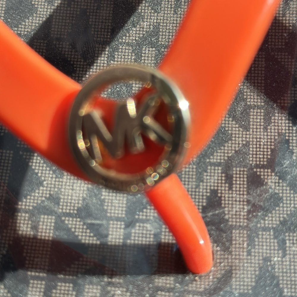 Michael Kors Womens Orange Flip Flop Sandals - Picture 2 of 6